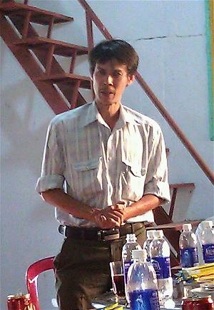 Tiến sĩ Phạm Chí Dũng phát biểu